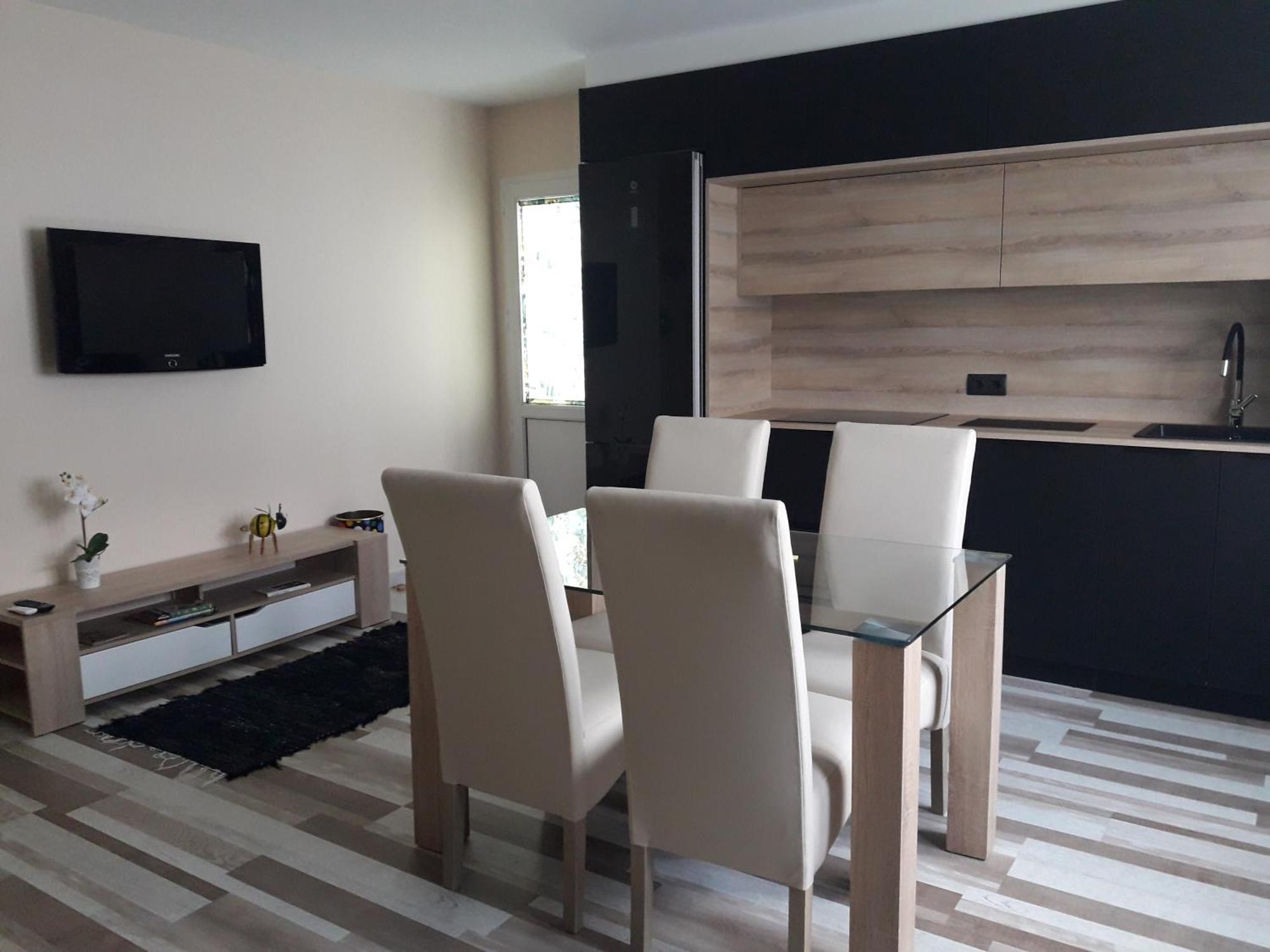 Besbello Suites Apartamento 圣地亚哥－德孔波斯特拉 外观 照片