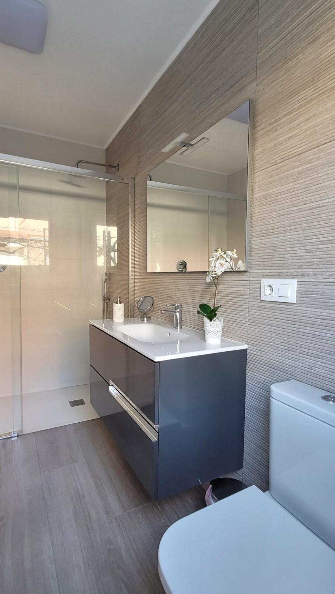 Besbello Suites Apartamento 圣地亚哥－德孔波斯特拉 外观 照片
