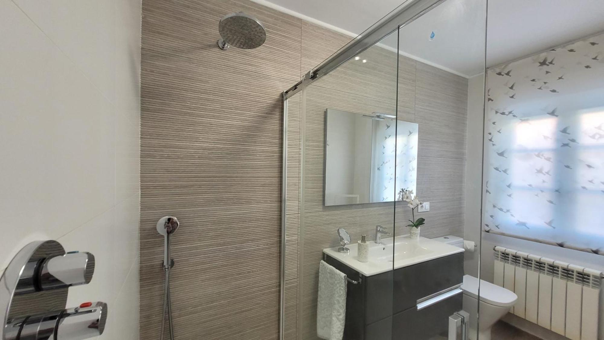 Besbello Suites Apartamento 圣地亚哥－德孔波斯特拉 外观 照片