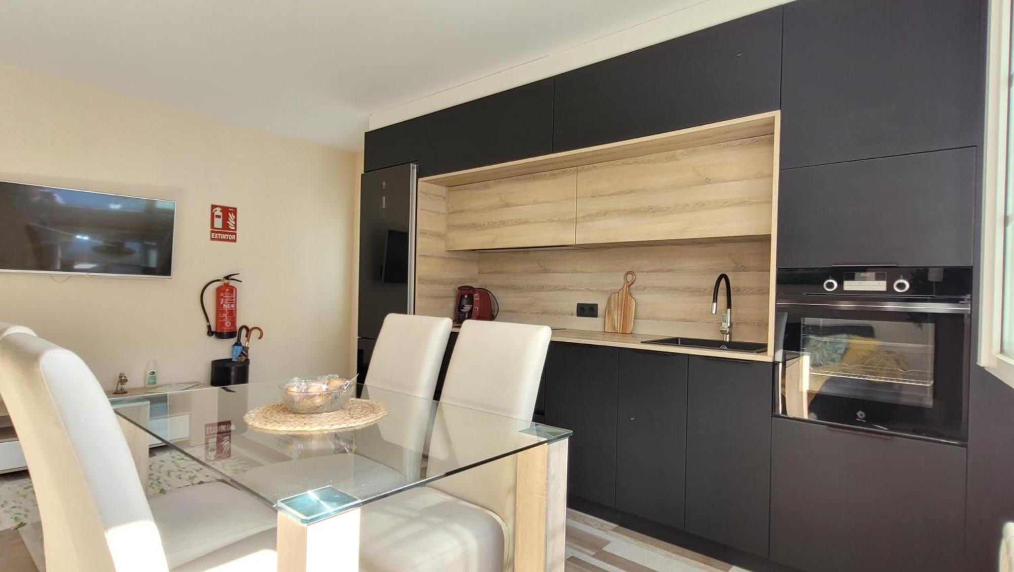 Besbello Suites Apartamento 圣地亚哥－德孔波斯特拉 外观 照片